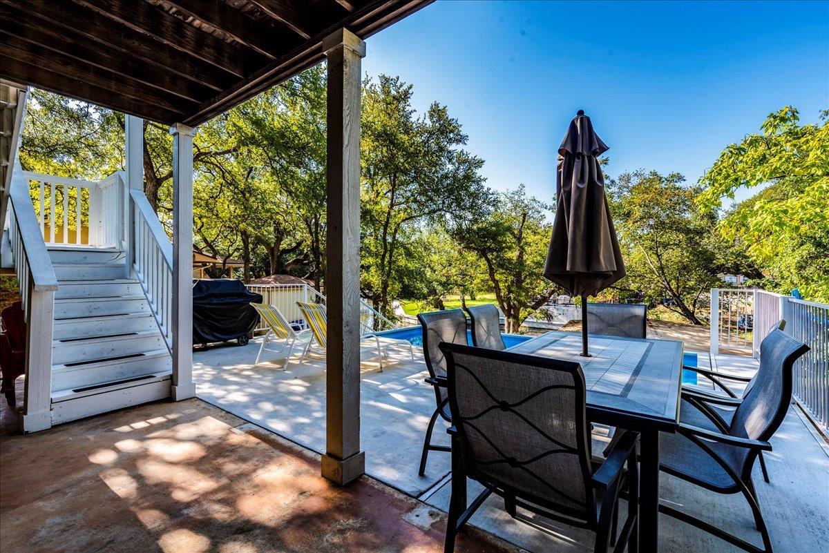 1943 Glencove Dr, Kingsland, TX 78639