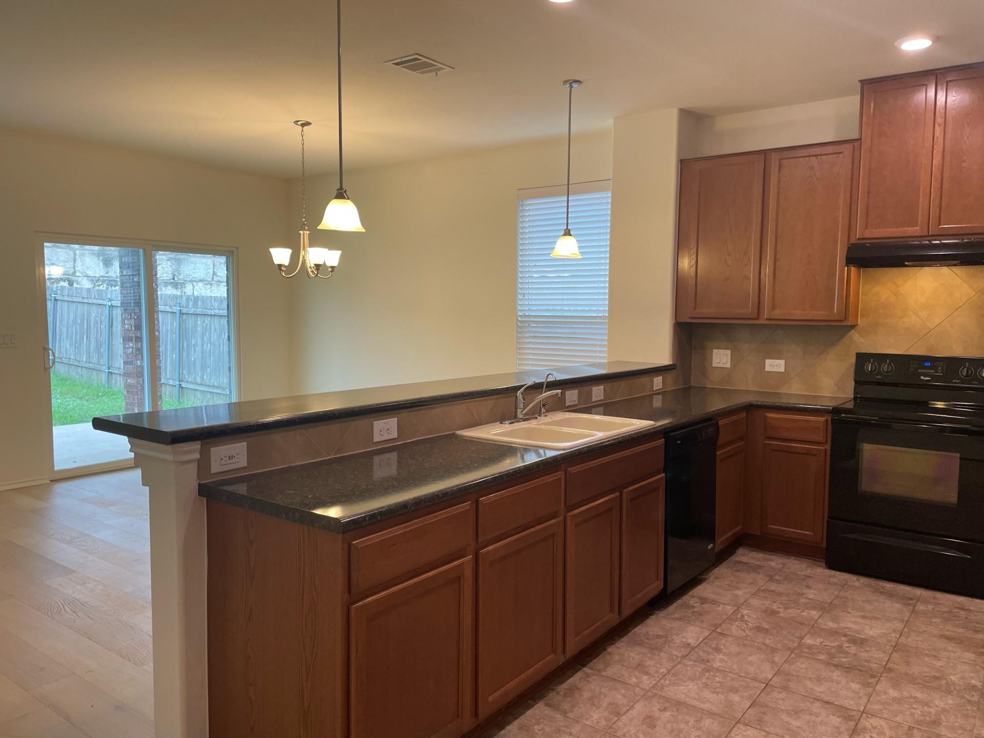 7112 Ondantra Bnd, Austin, TX 78744