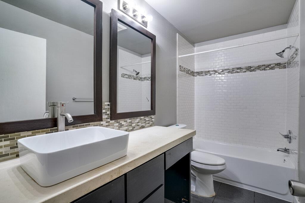 6901 Star Dr # A, Austin, TX 78745