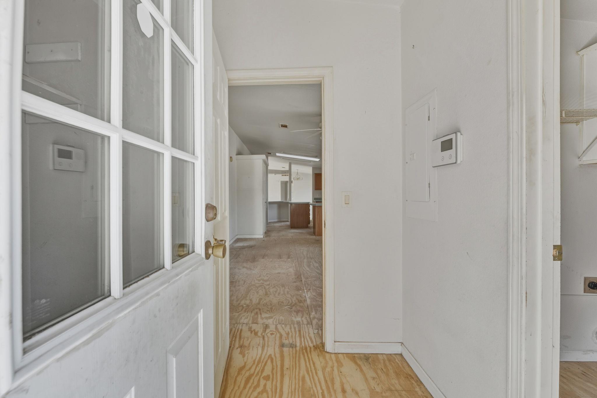 171 Mustang Dr, Paige, TX 78659