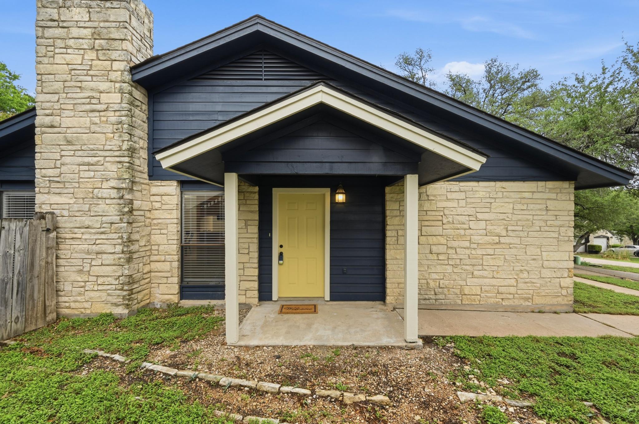 275 Mooring Cir # A, Lakeway, TX 78734