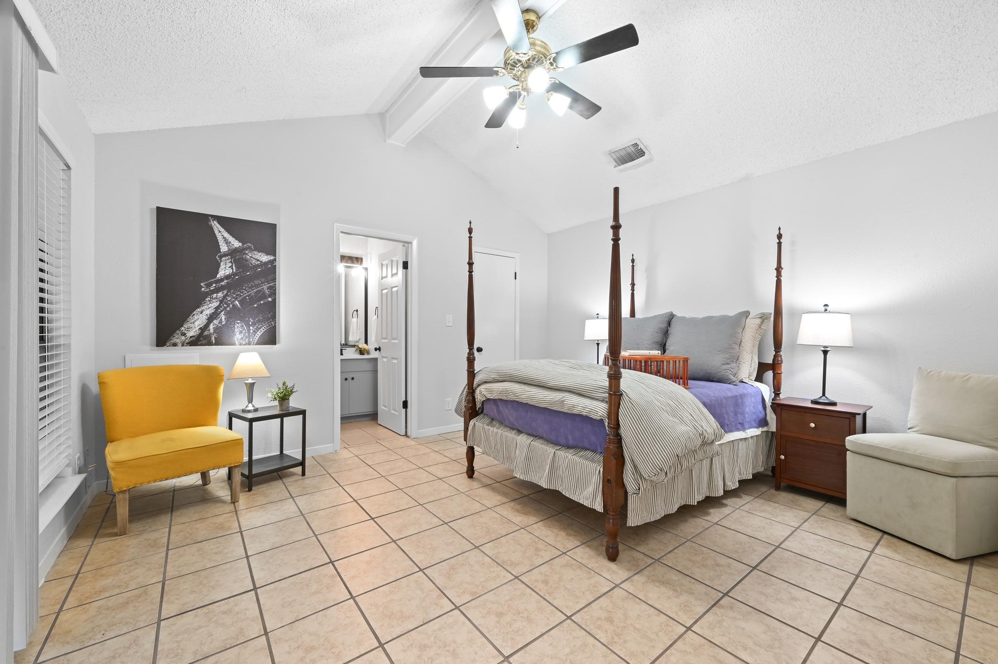 275 Mooring Cir # A, Lakeway, TX 78734