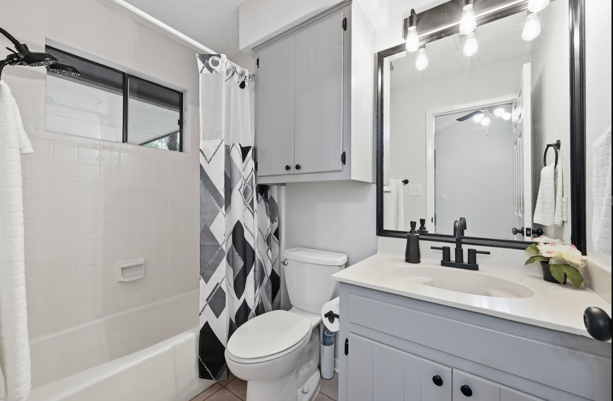 275 Mooring Cir # A, Lakeway, TX 78734