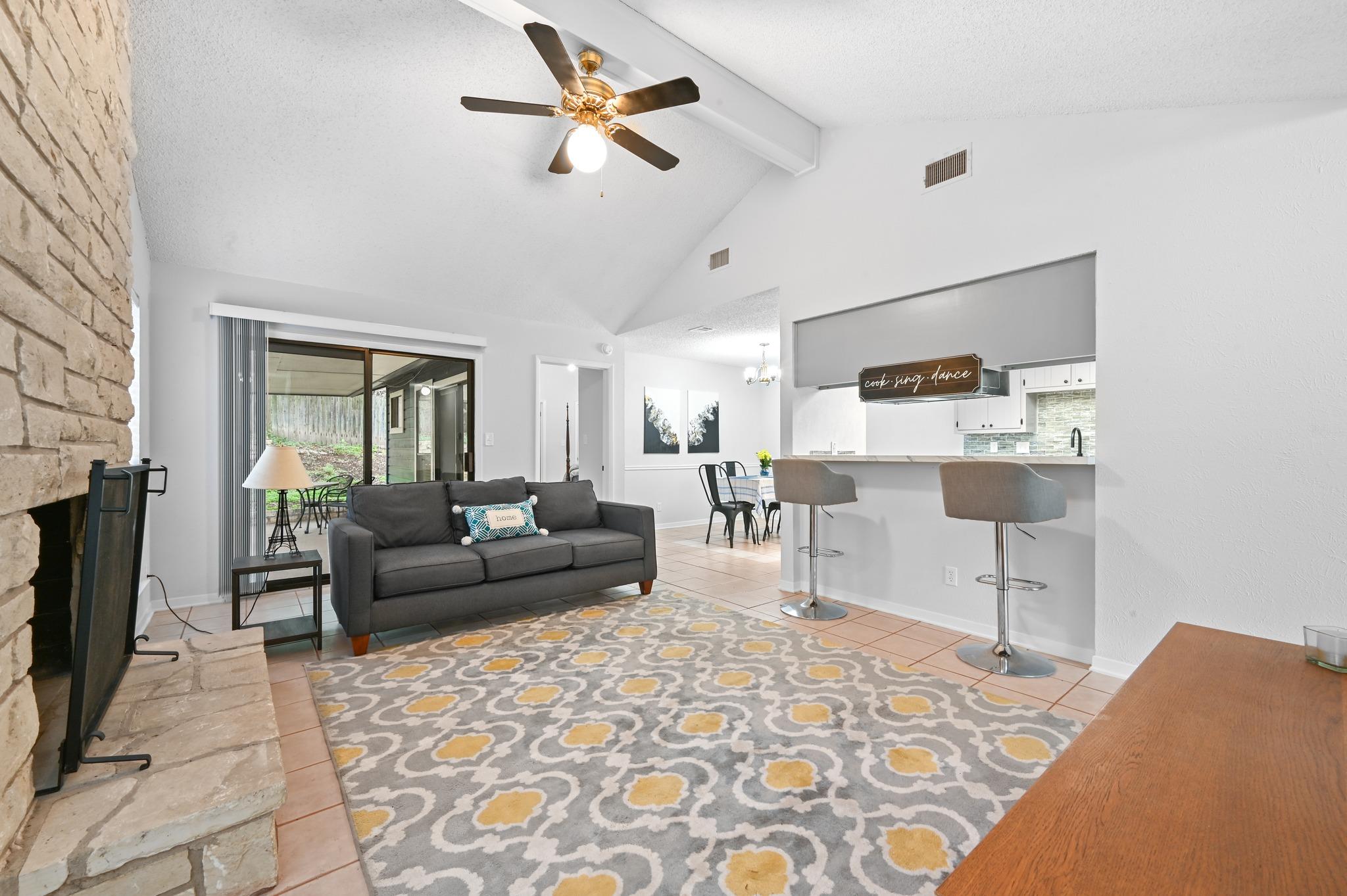 275 Mooring Cir # A, Lakeway, TX 78734