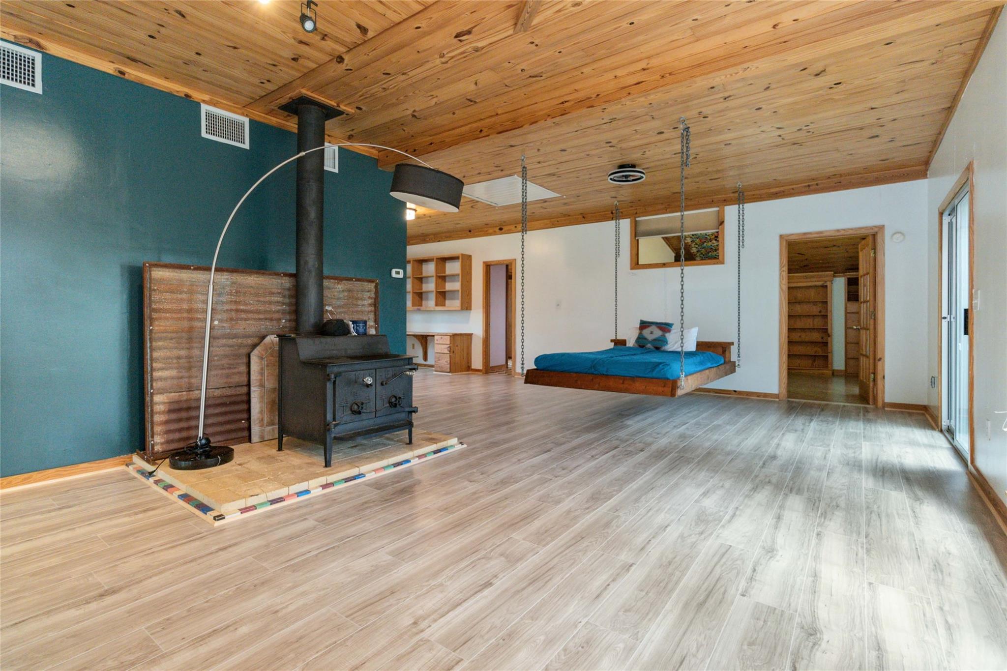 180 Ironstone Rd, Smithville, TX 78957