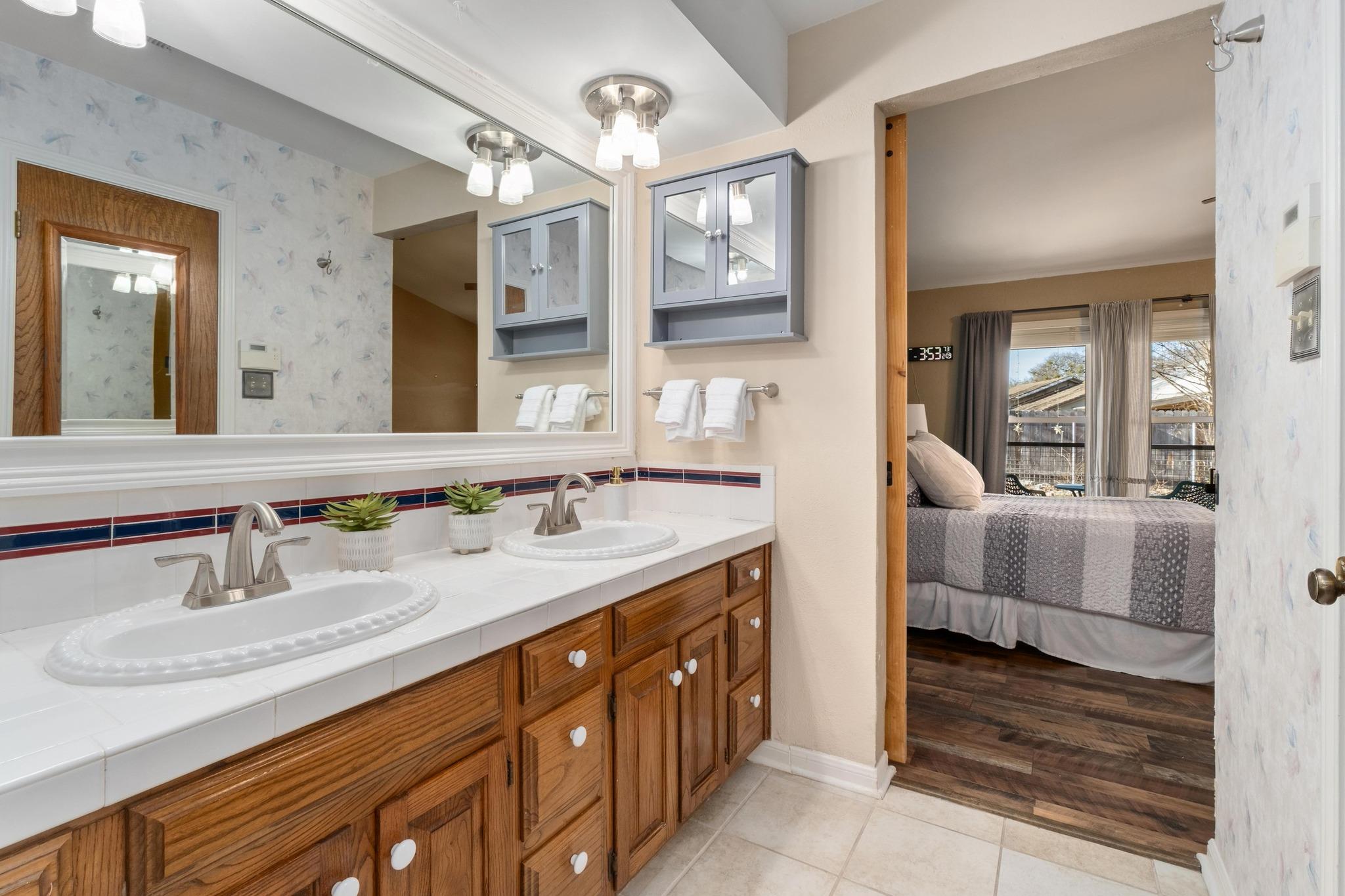 10400 La Costa Dr, Austin, TX 78747