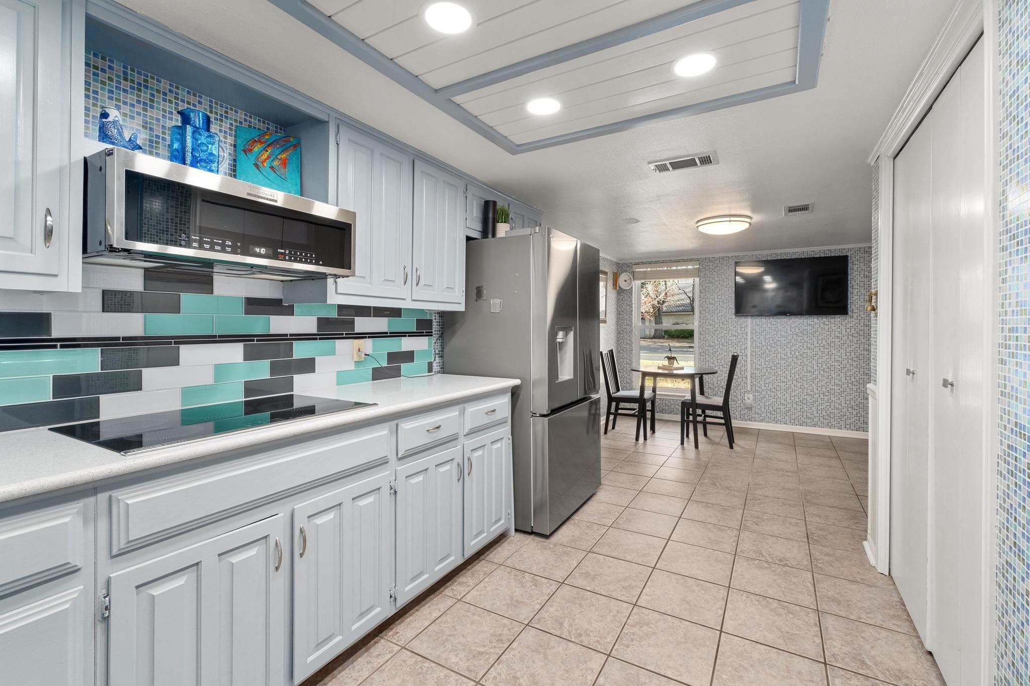 10400 La Costa Dr, Austin, TX 78747