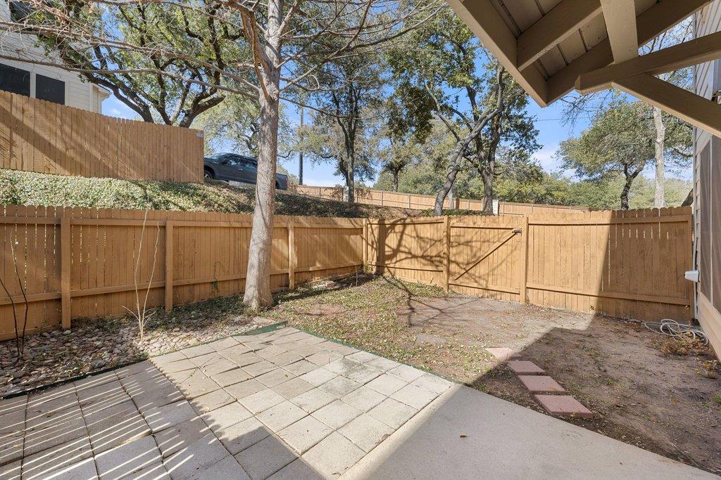 7501 Shadowridge Run # 119, Austin, TX 78749