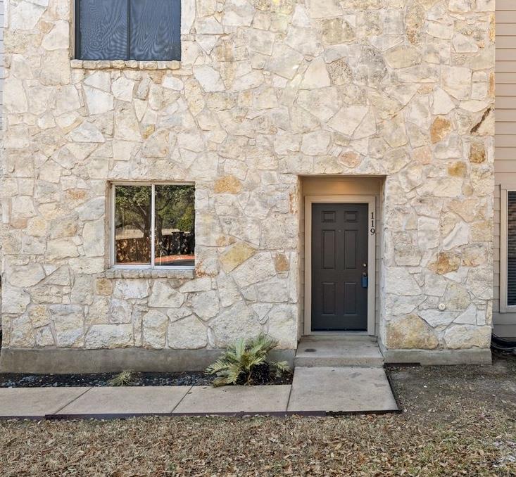 7501 Shadowridge Run # 119, Austin, TX 78749