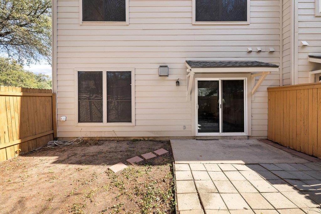 7501 Shadowridge Run # 119, Austin, TX 78749