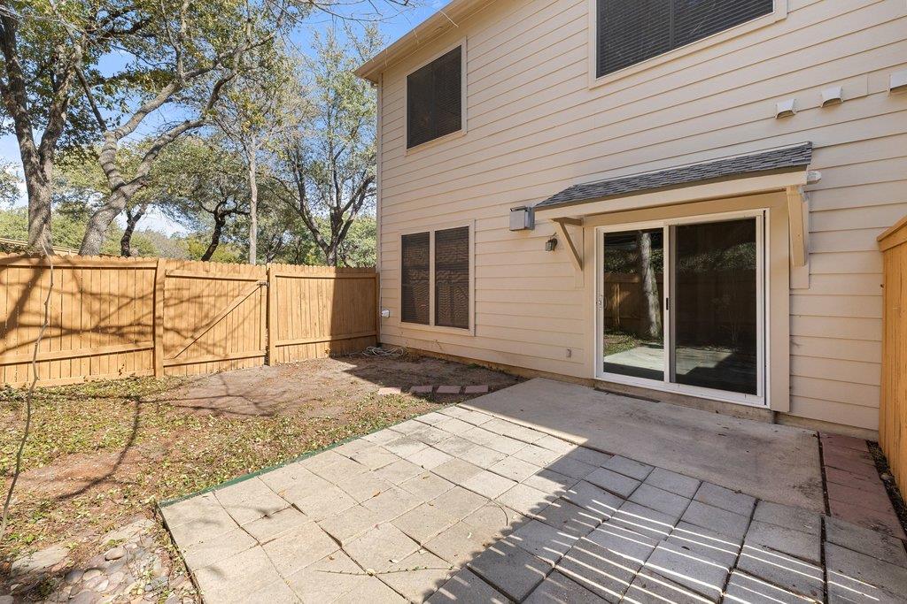 7501 Shadowridge Run # 119, Austin, TX 78749