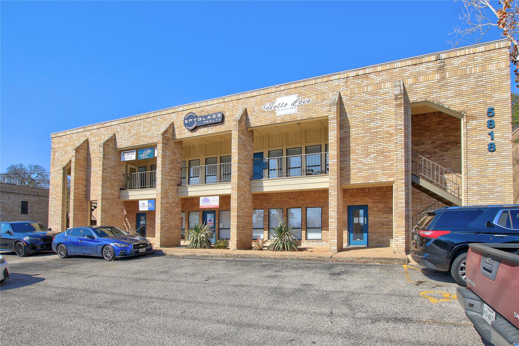 5818 Balcones Dr # 201, Austin, TX 78731