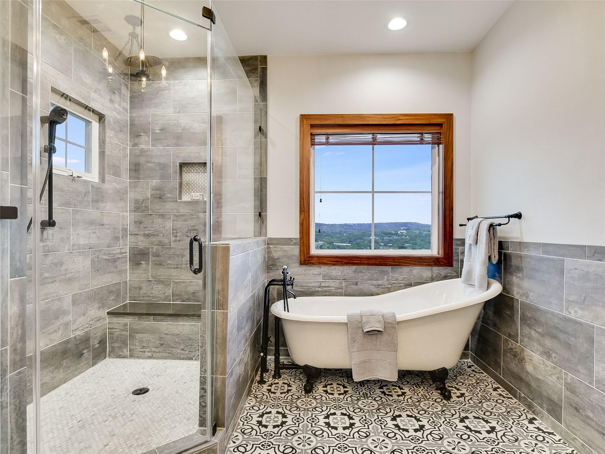 910 Plant Lady Ln, Dripping Springs, TX 78620