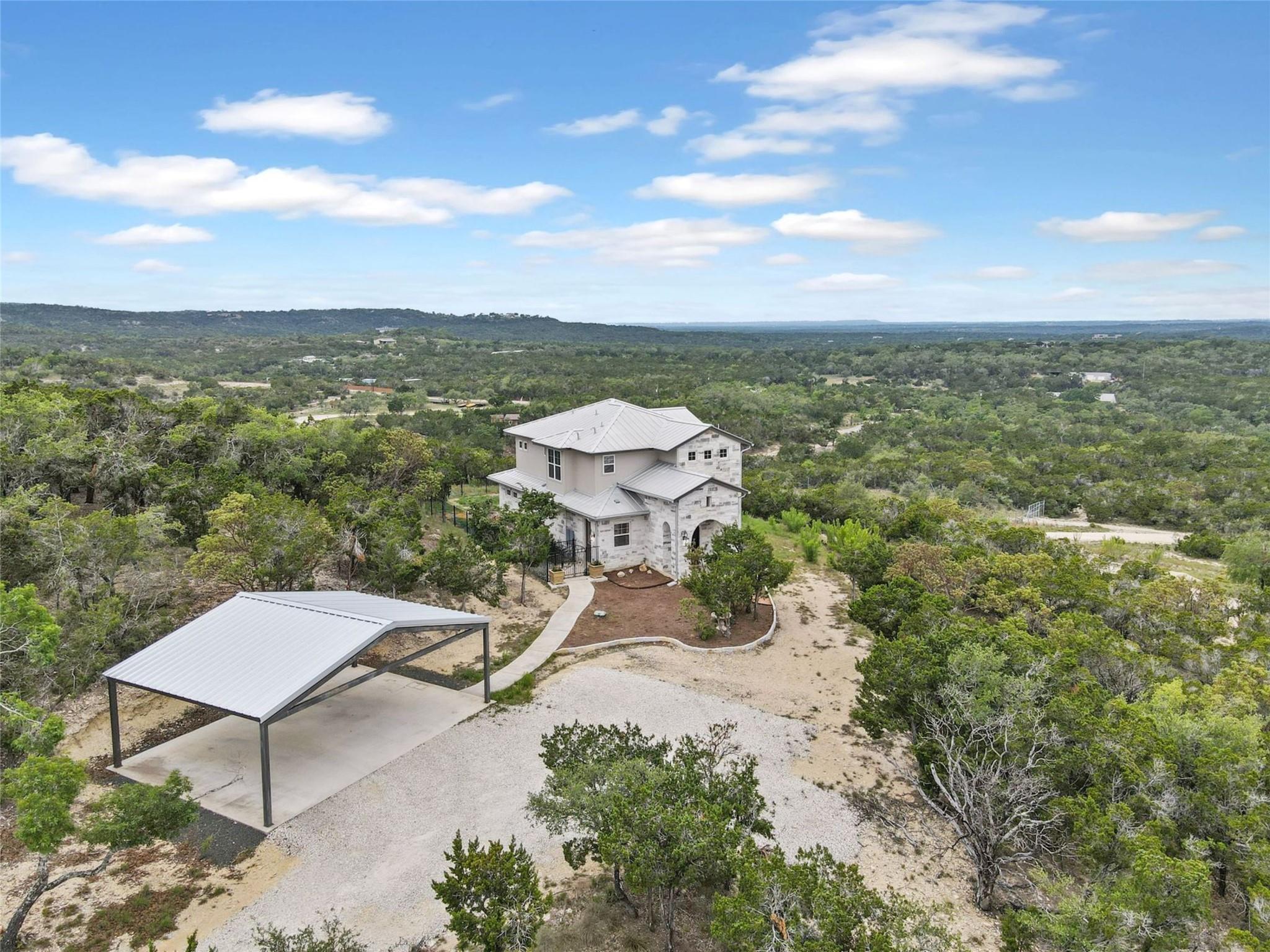 910 Plant Lady Ln, Dripping Springs, TX 78620