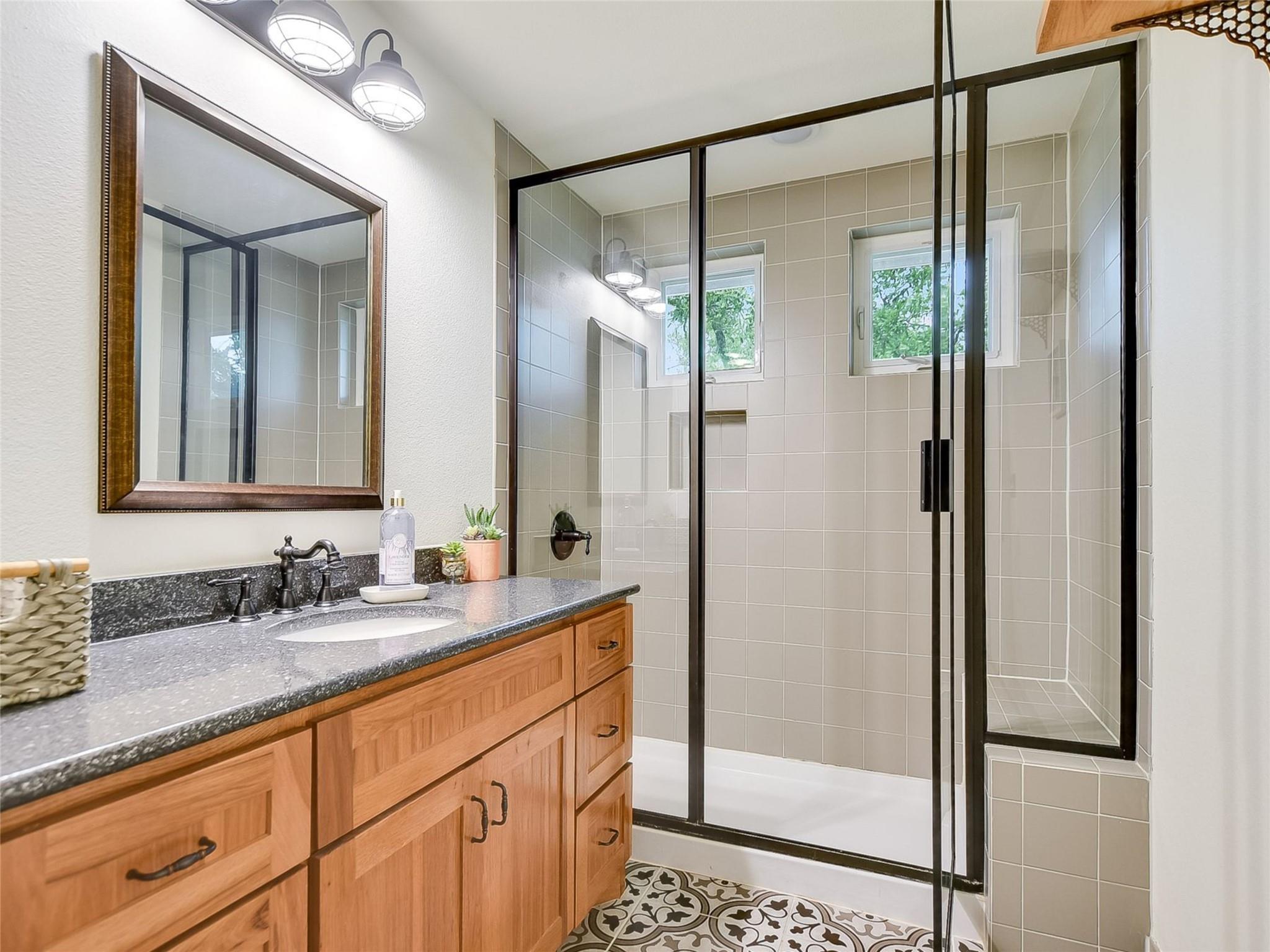 910 Plant Lady Ln, Dripping Springs, TX 78620