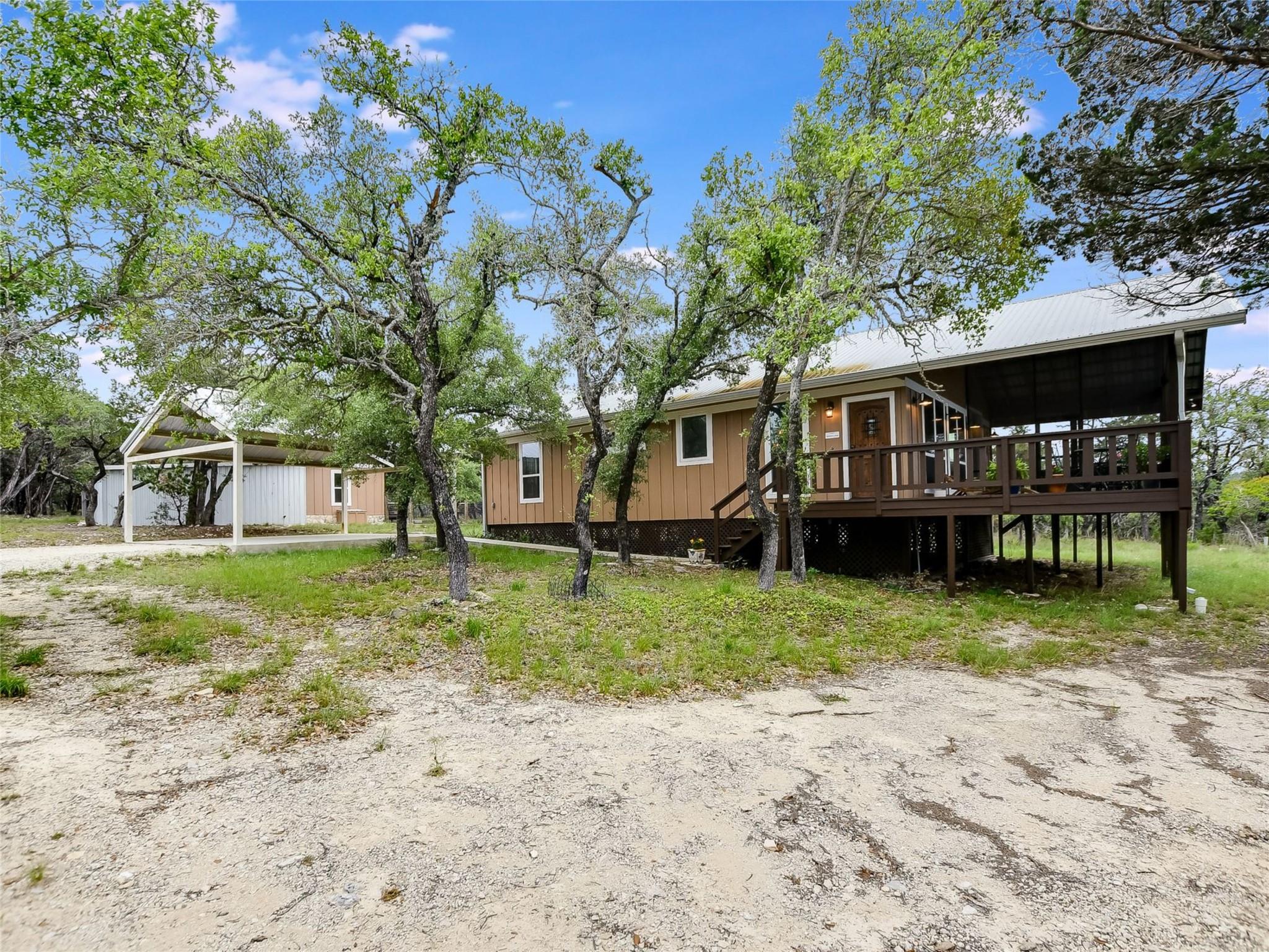 910 Plant Lady Ln, Dripping Springs, TX 78620