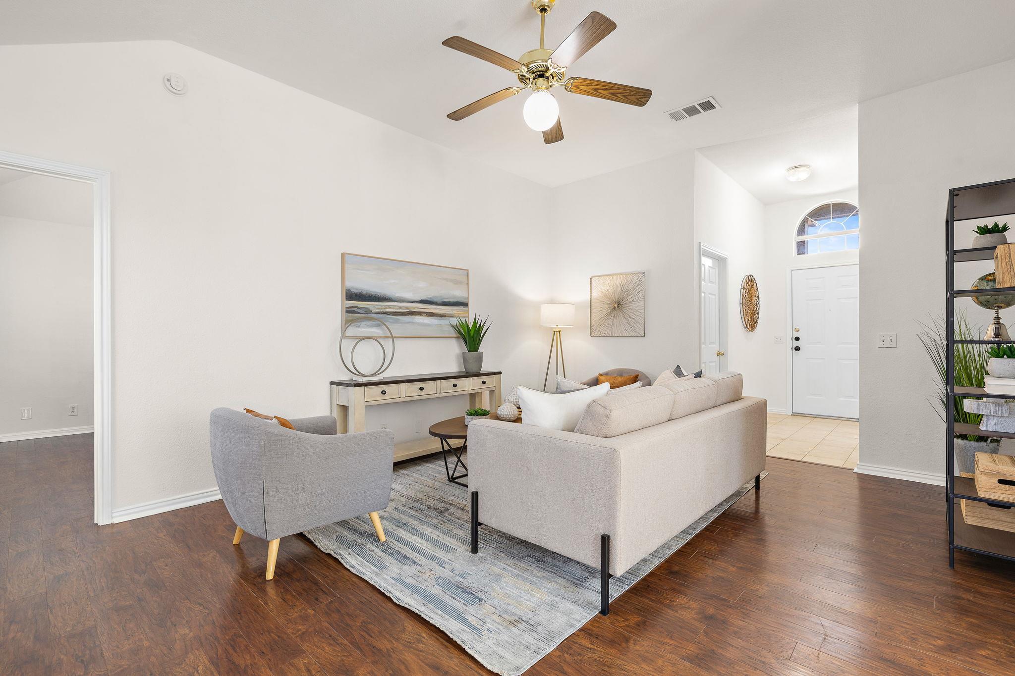 239 Dana Dr, Hutto, TX 78634