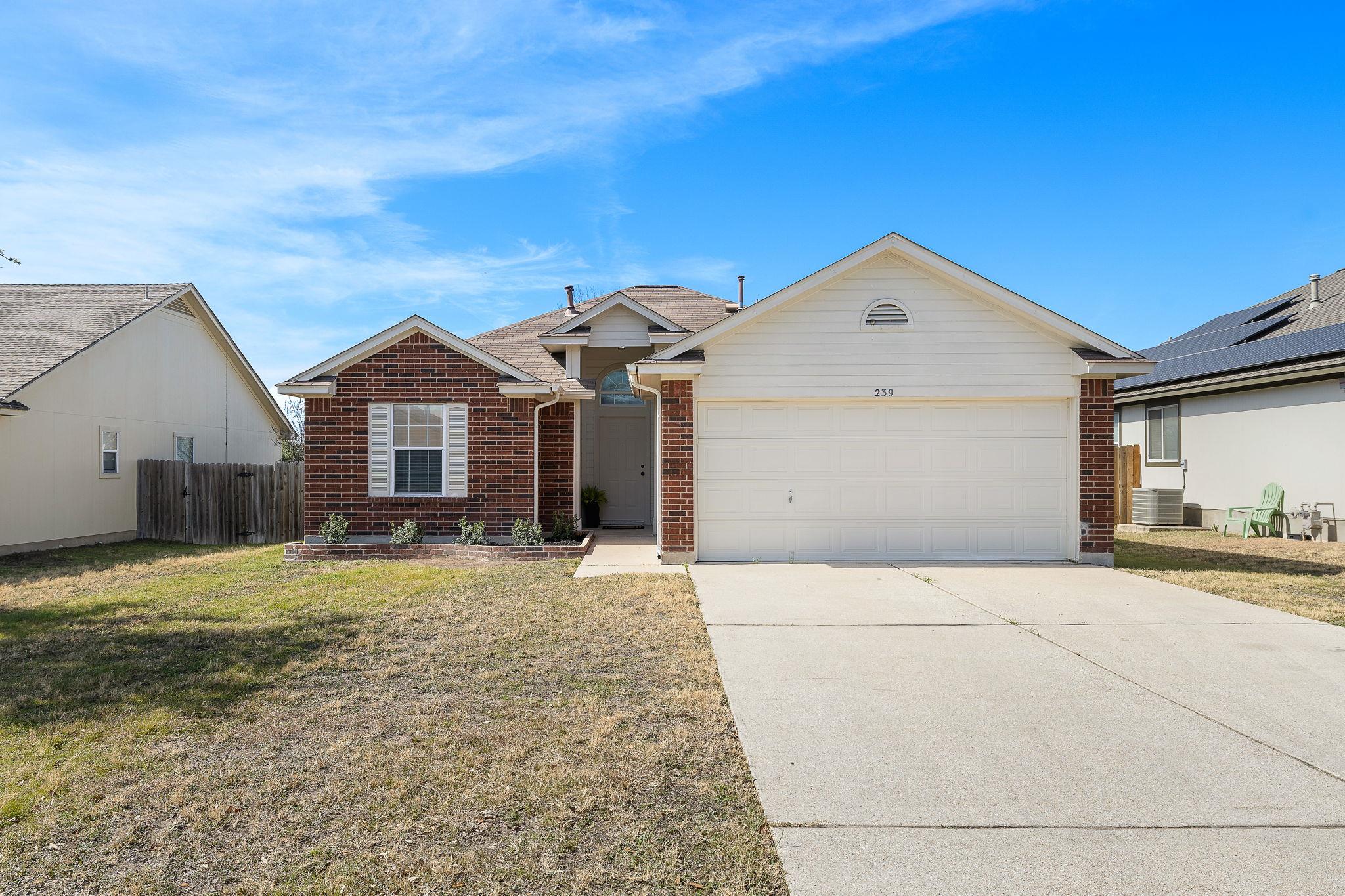 239 Dana Dr, Hutto, TX 78634