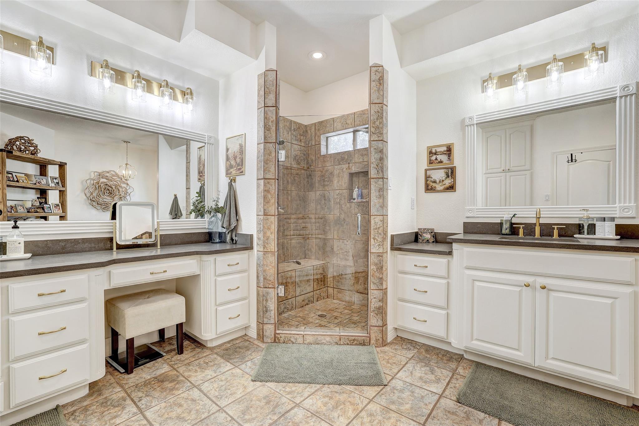 111 Roberts Cir, Georgetown, TX 78633