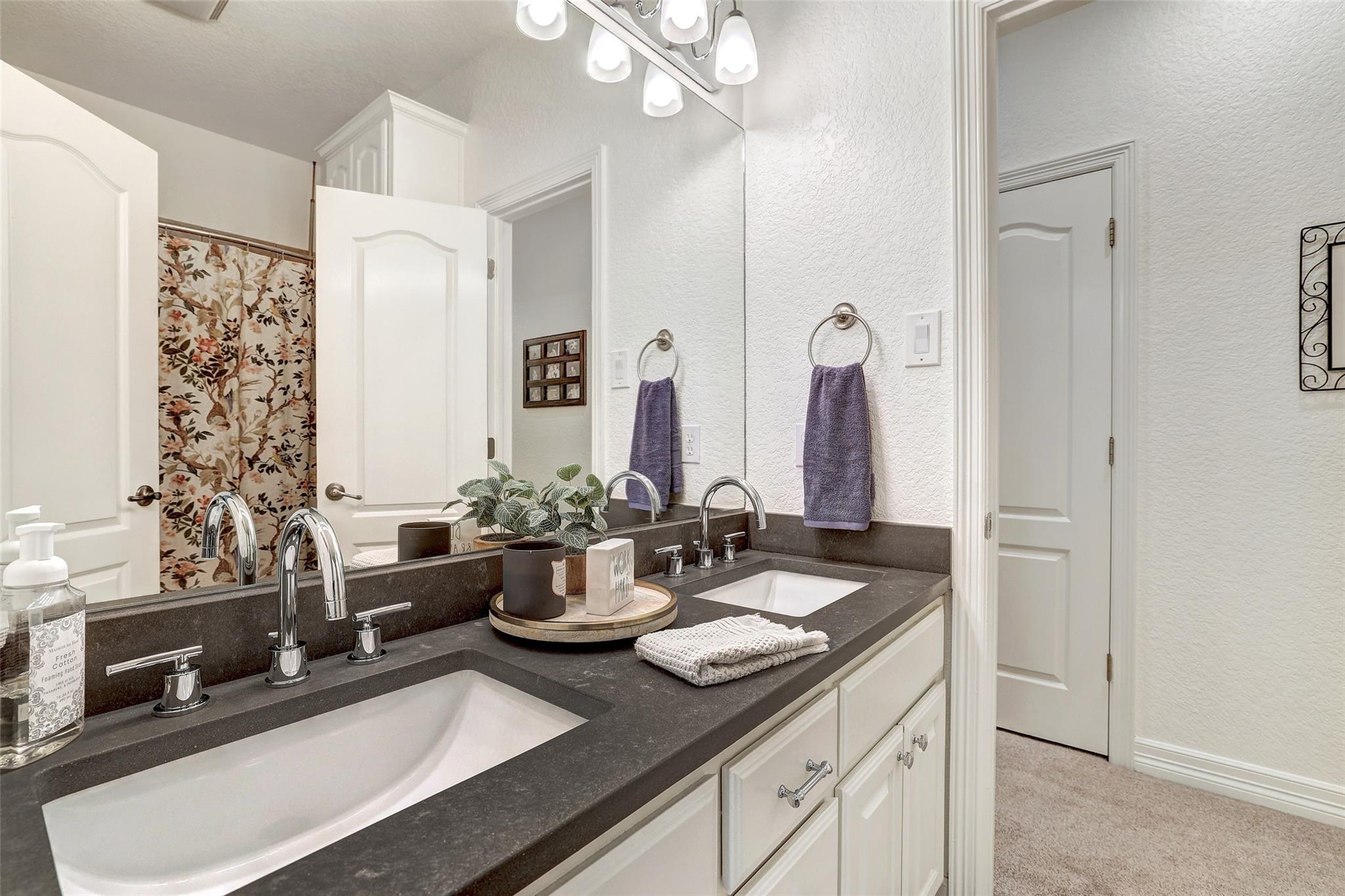 111 Roberts Cir, Georgetown, TX 78633