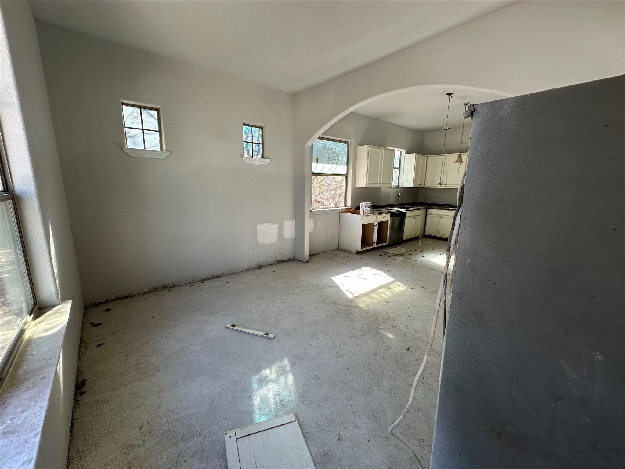 170 Scarlet Harts Ln, Dale, TX 78616