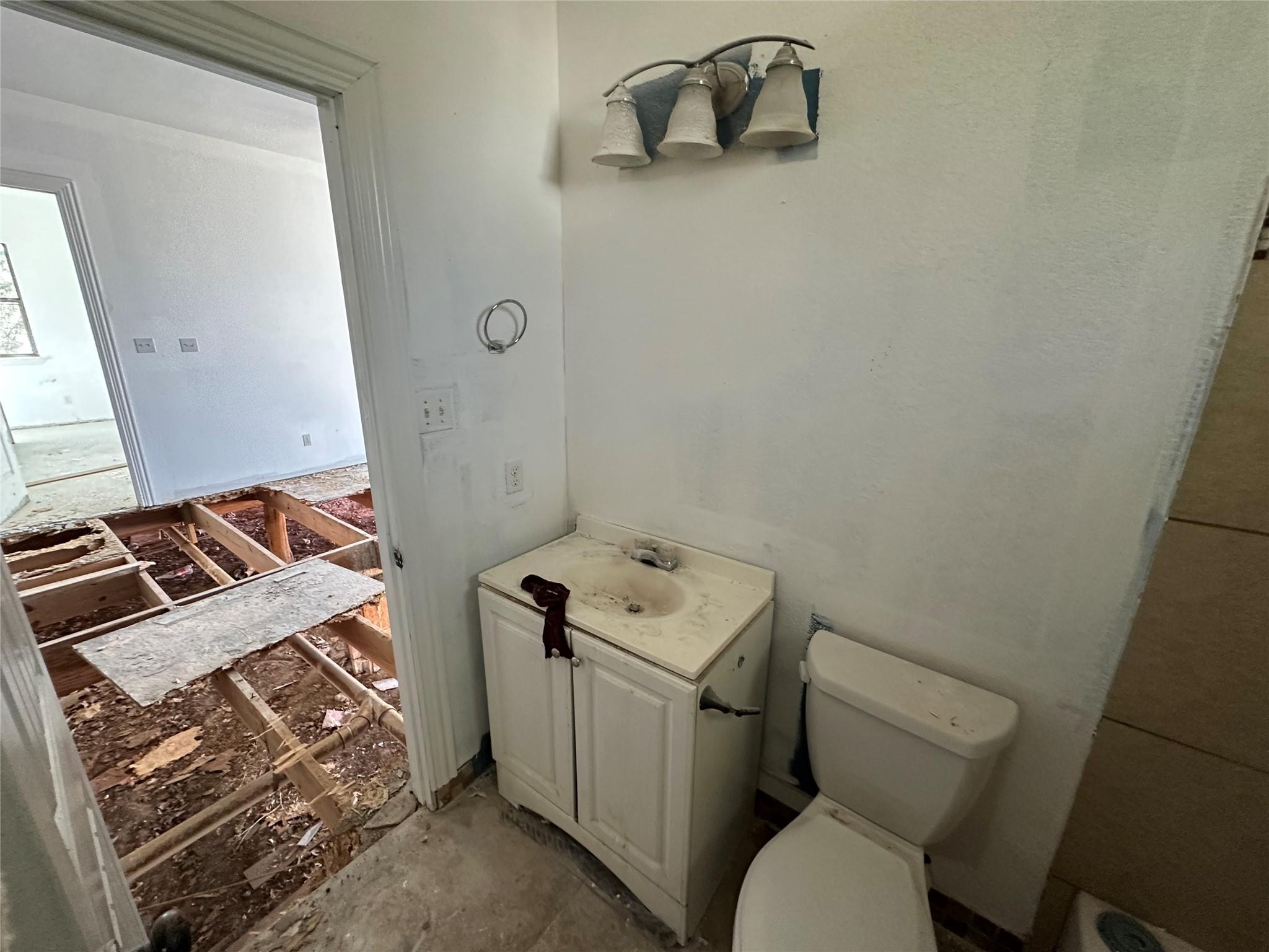 170 Scarlet Harts Ln, Dale, TX 78616