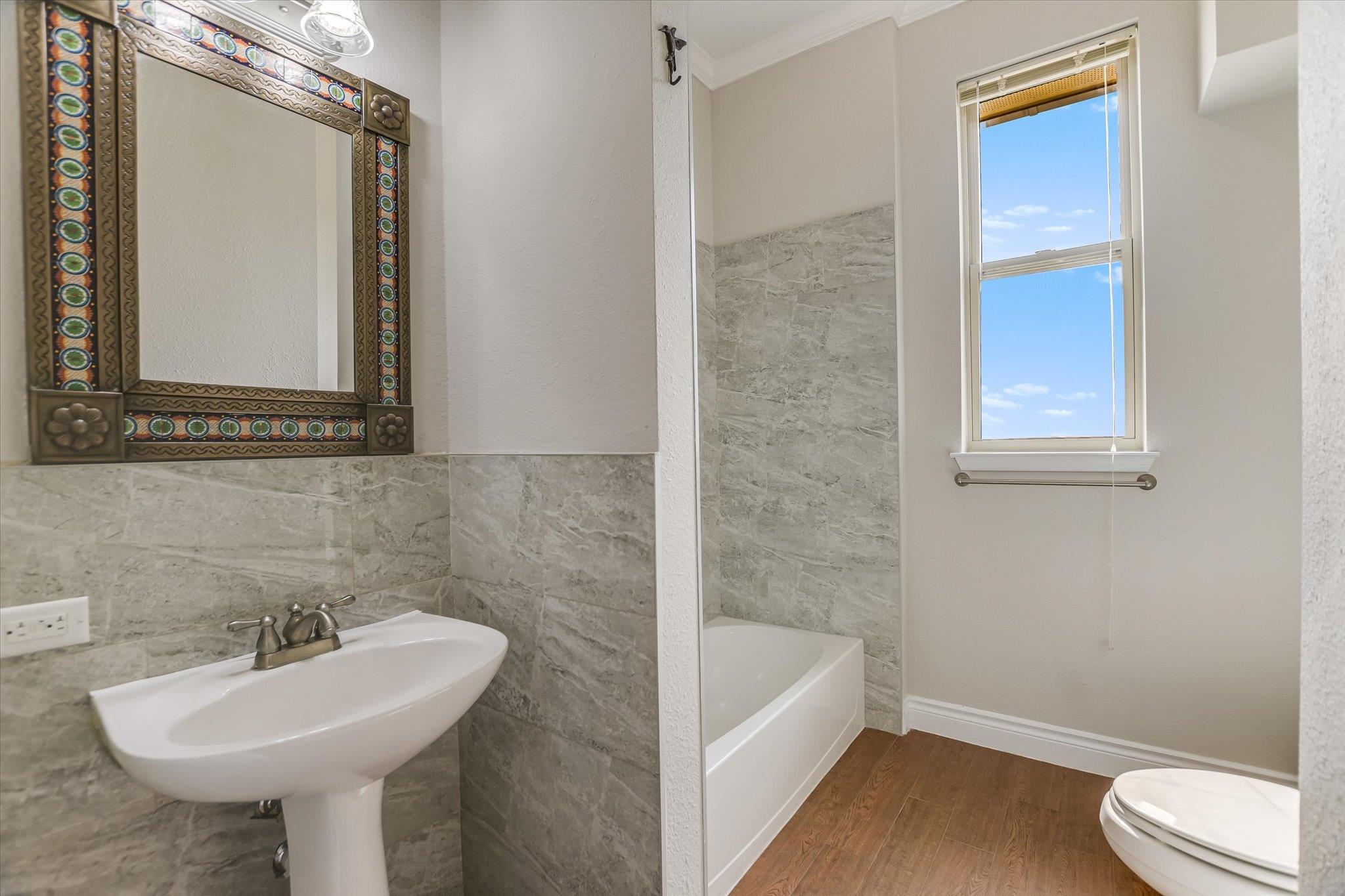 300 Round Rock Rd, Wimberley, TX 78676