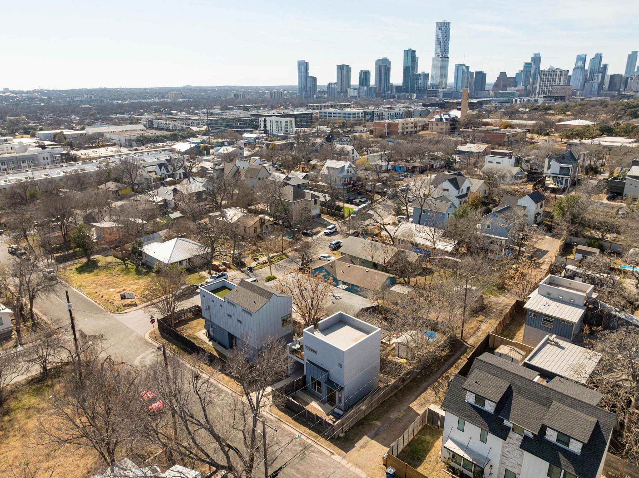 2014 E 9th St # 2, Austin, TX 78702