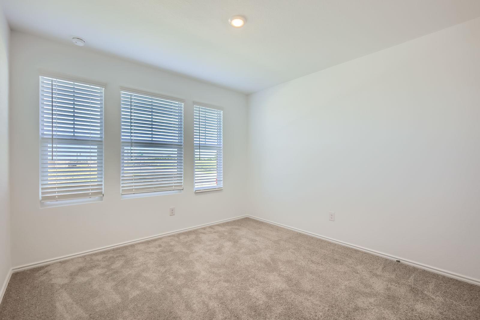 206 Sambre St, Kyle, TX 78640