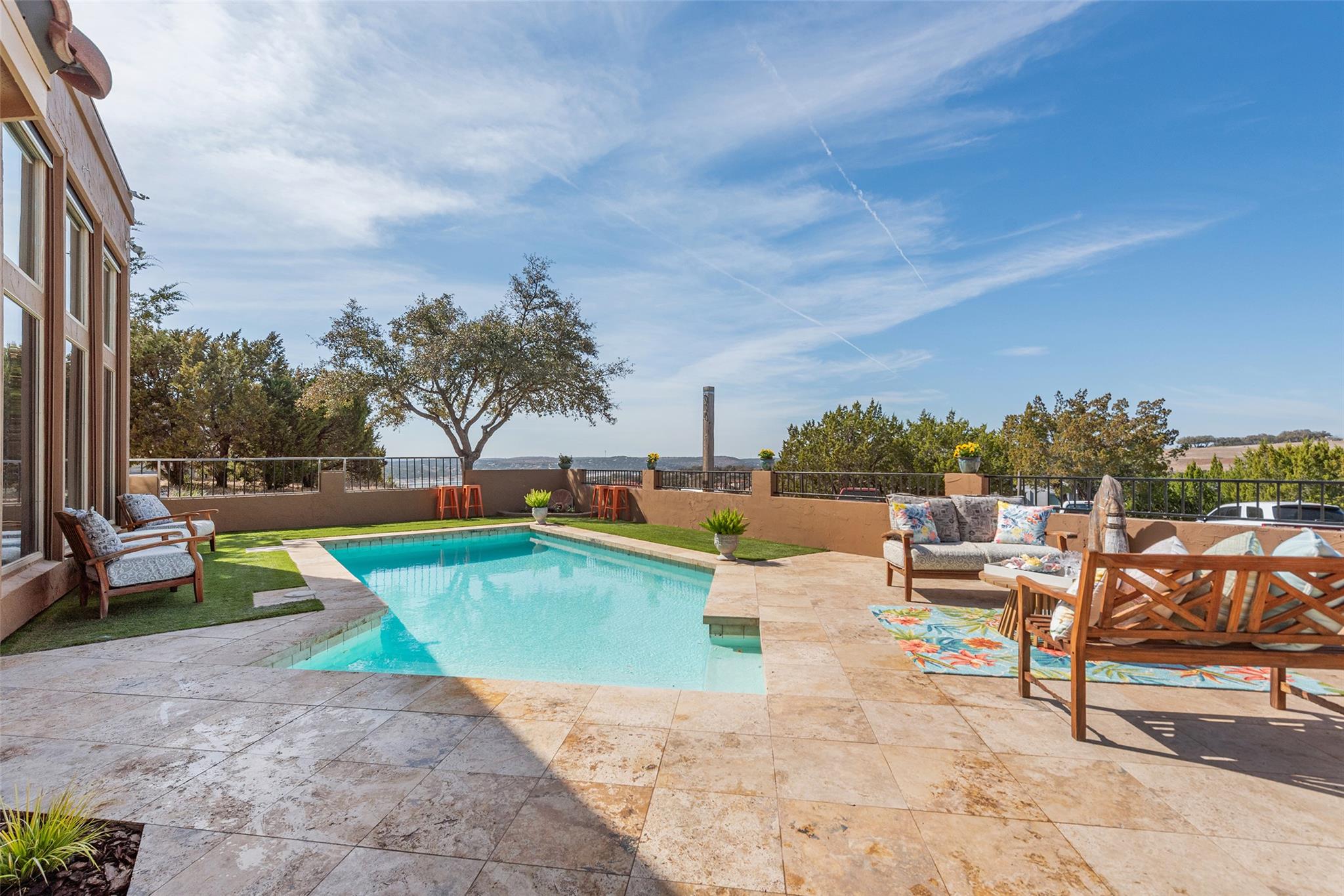 3211 Constitution Dr, Lago Vista, TX 78645