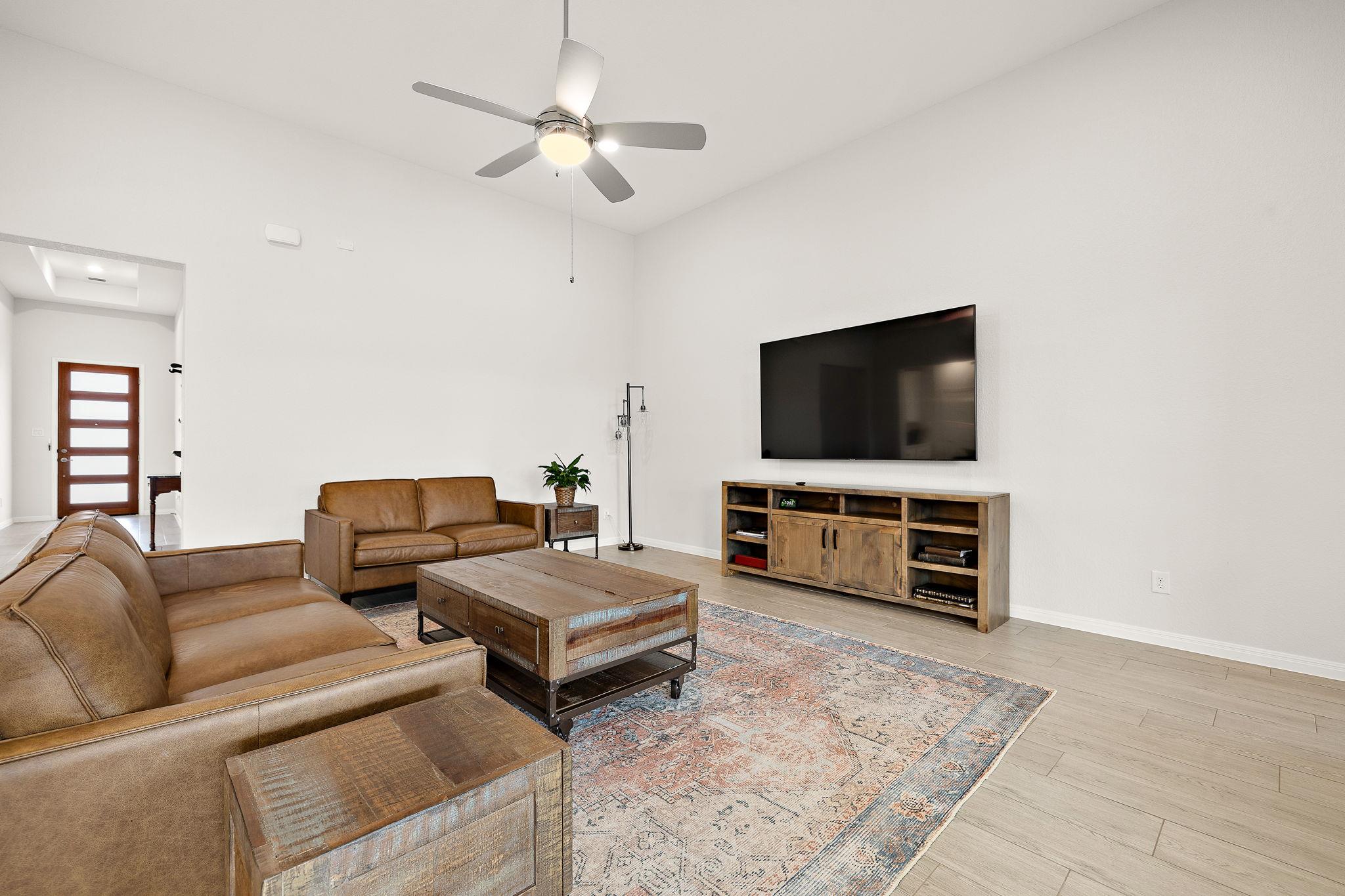 16713 Elsinore Ln, Pflugerville, TX 78660