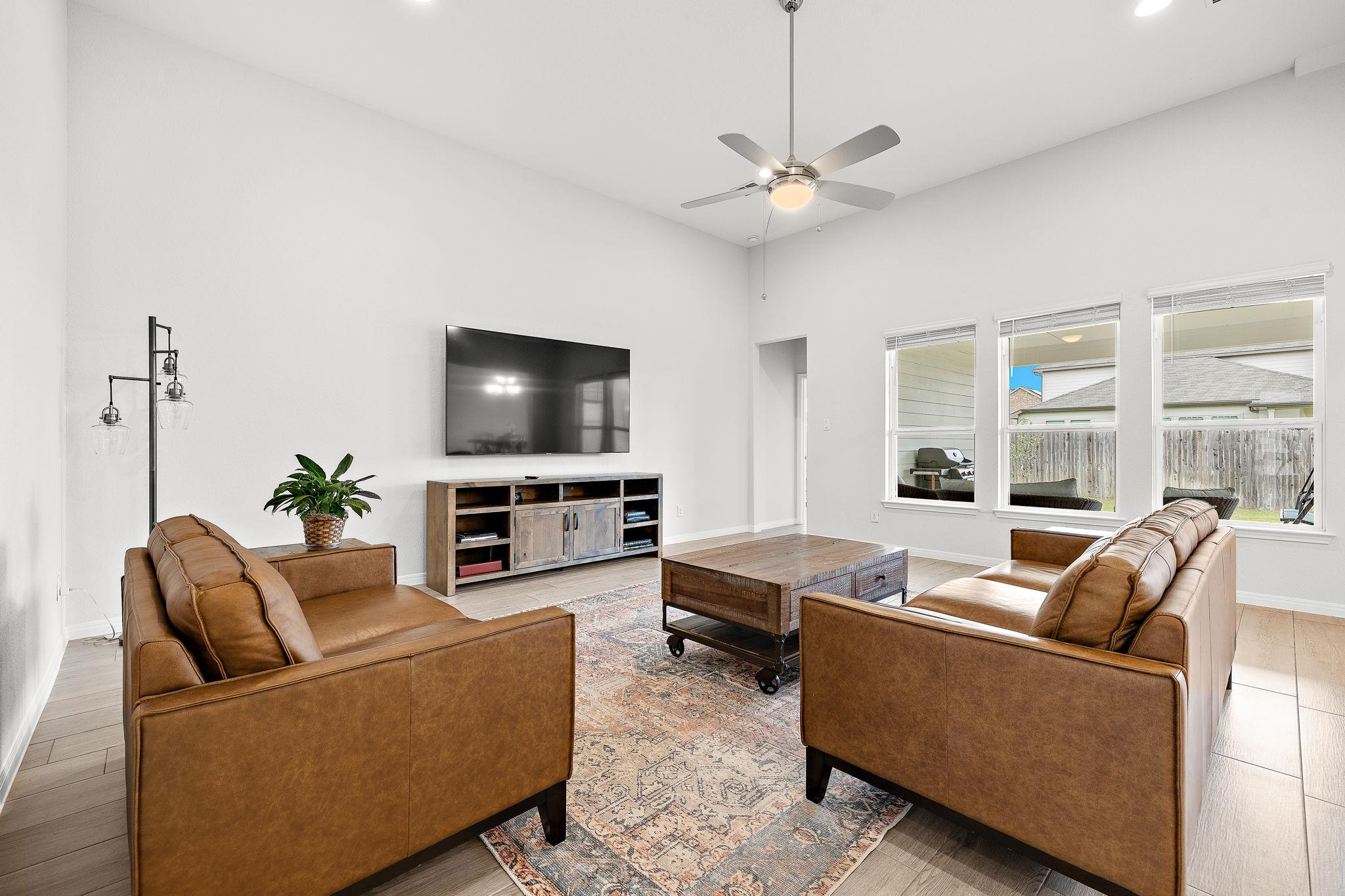 16713 Elsinore Ln, Pflugerville, TX 78660