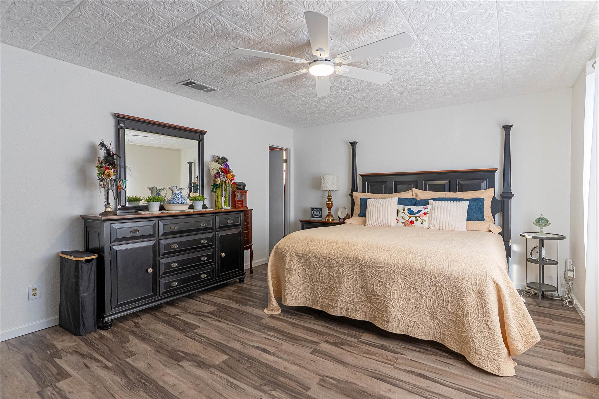 1904 Cameo Dr, Round Rock, TX 78664