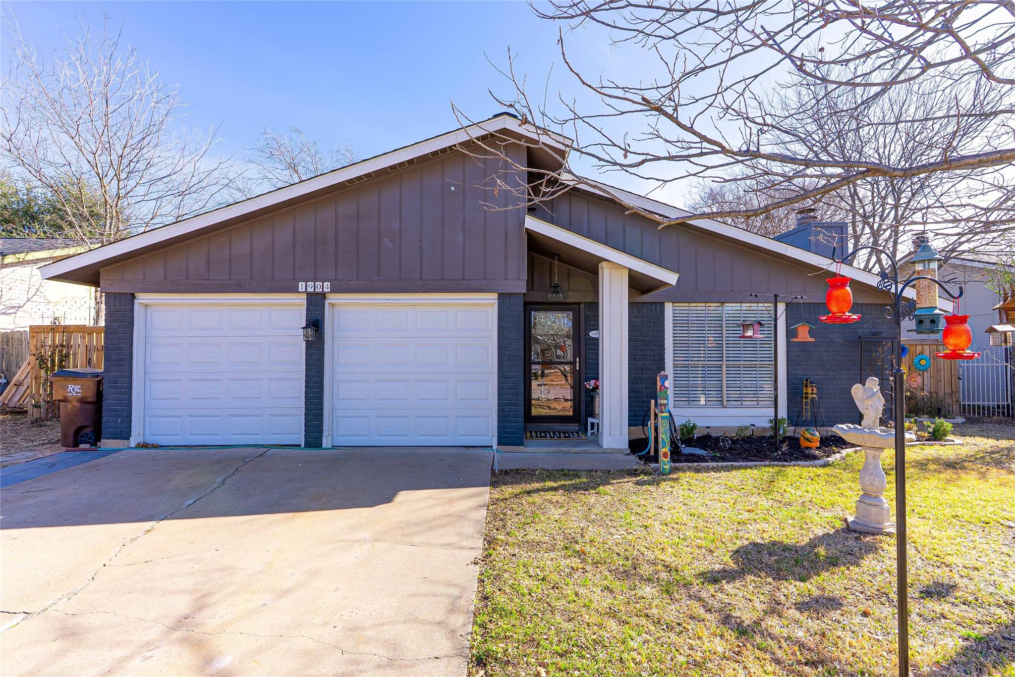 1904 Cameo Dr, Round Rock, TX 78664