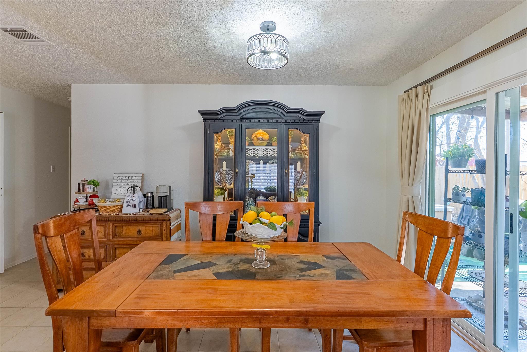 1904 Cameo Dr, Round Rock, TX 78664