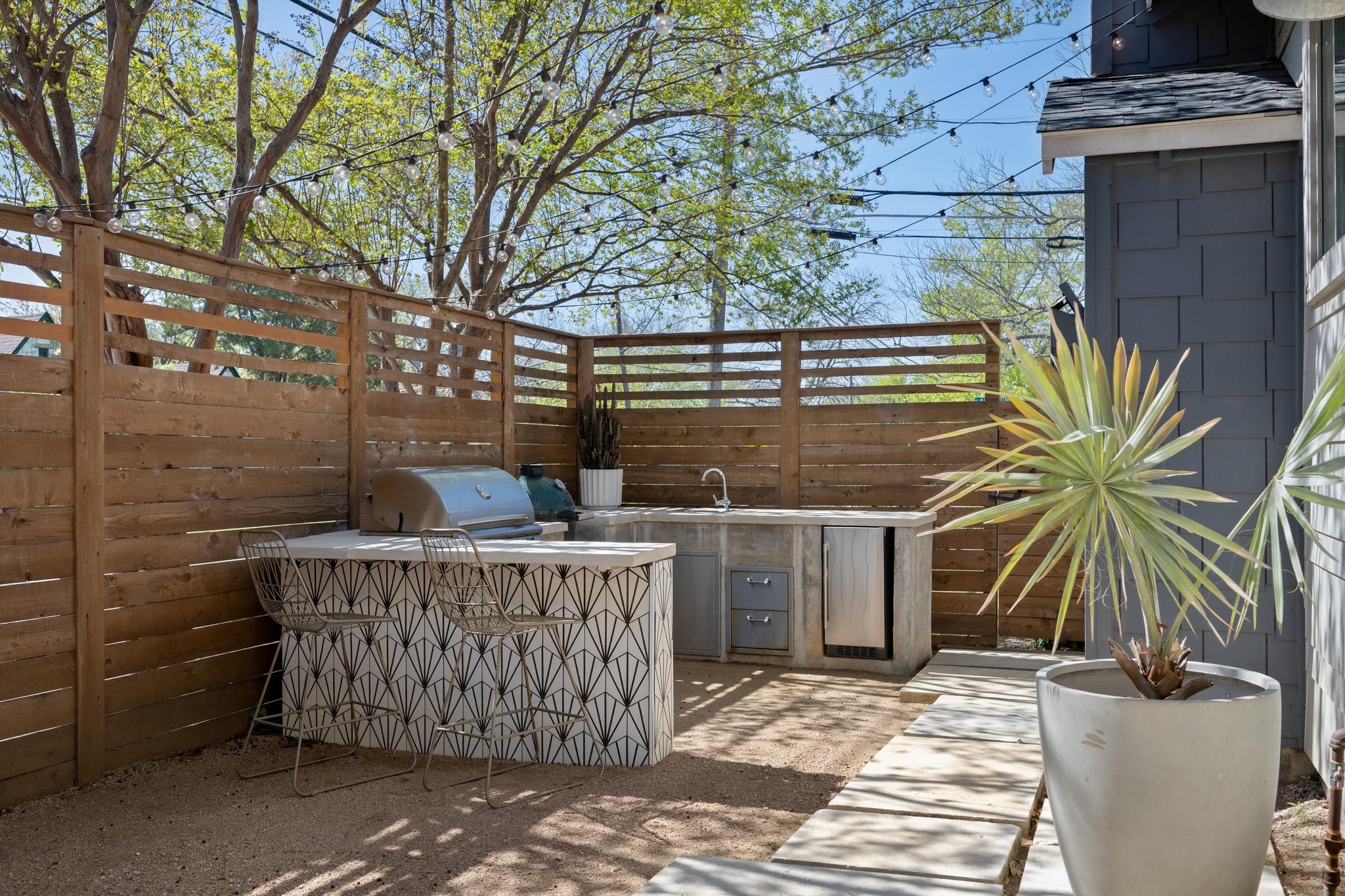 814 E 46th St, Austin, TX 78751