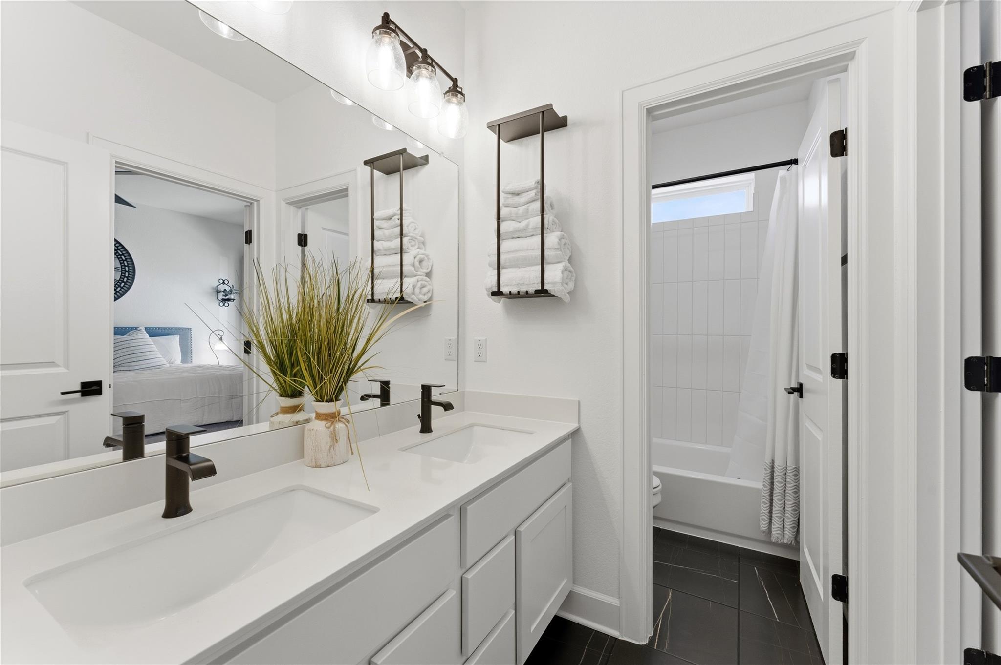 1890 Headwaters Blvd, Dripping Springs, TX 78620