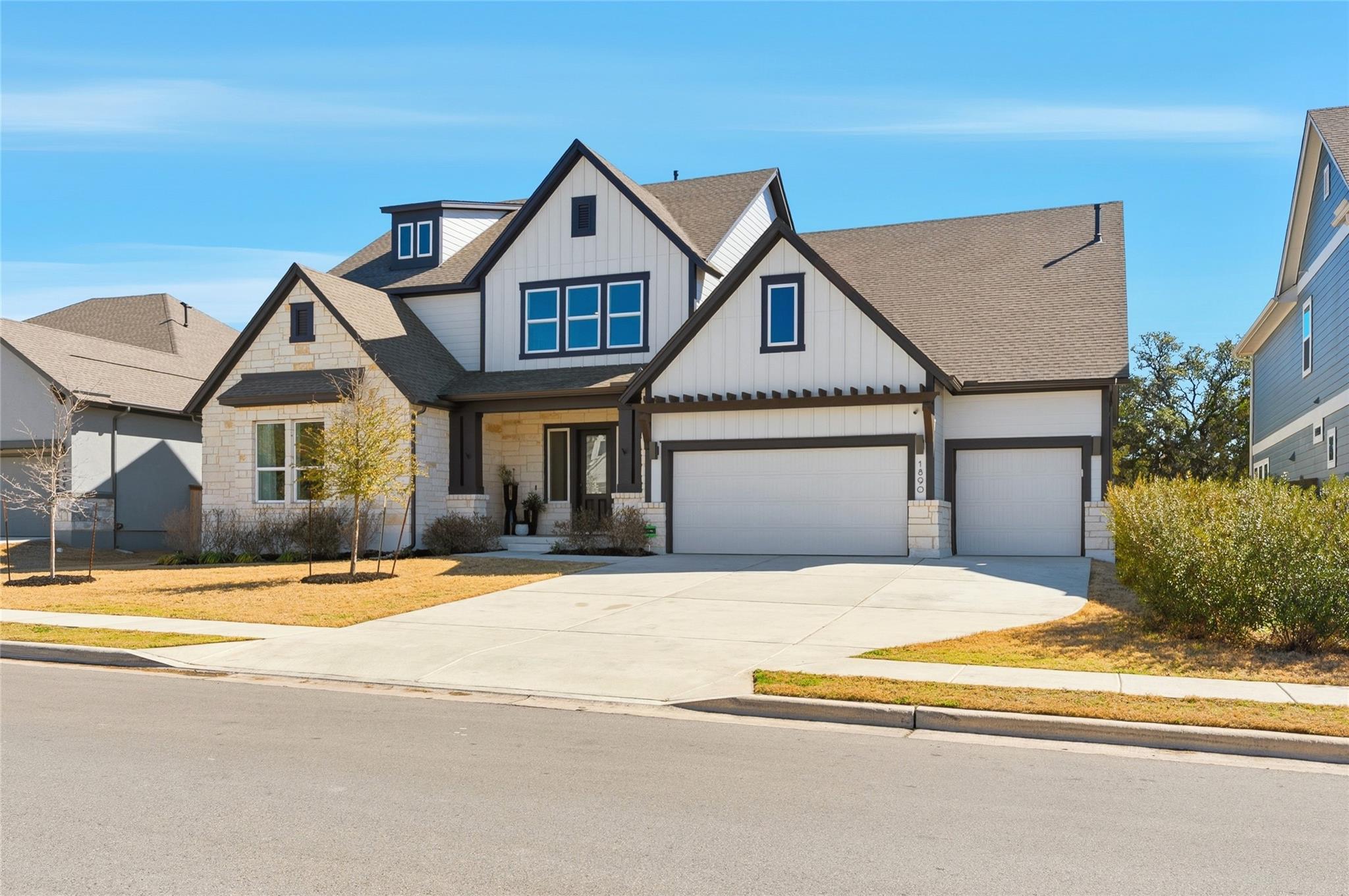 1890 Headwaters Blvd, Dripping Springs, TX 78620