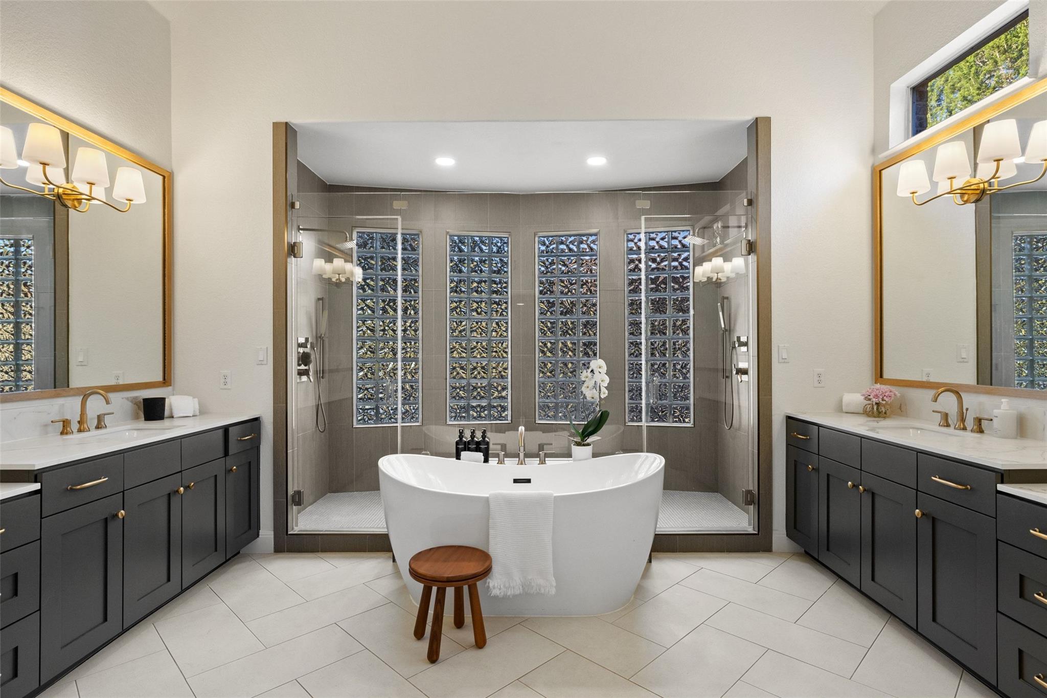 11700 EAGLES GLEN Dr, Austin, TX 78732