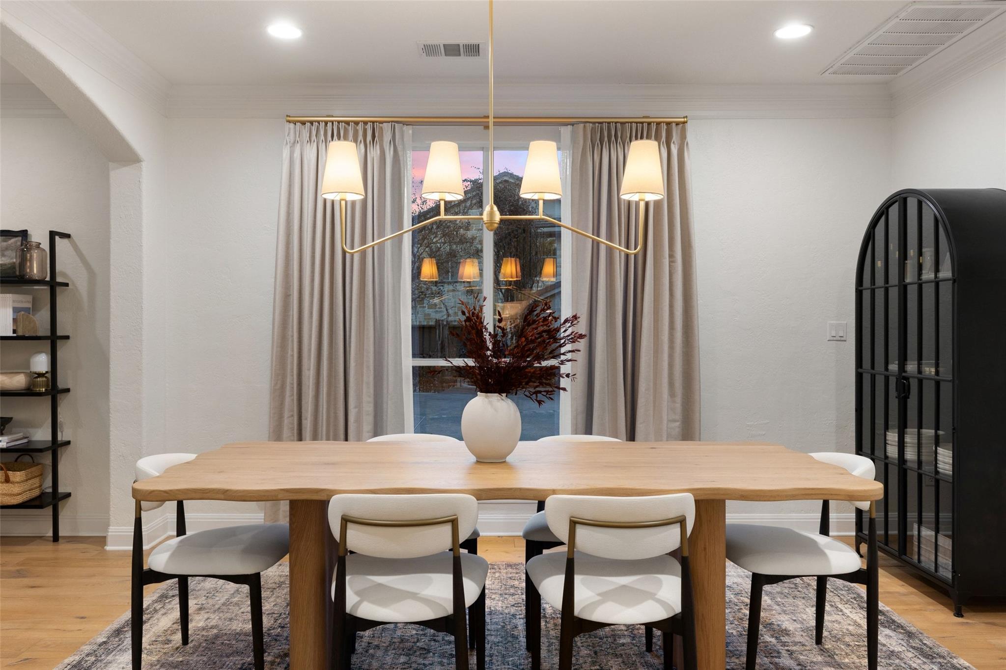 11700 EAGLES GLEN Dr, Austin, TX 78732