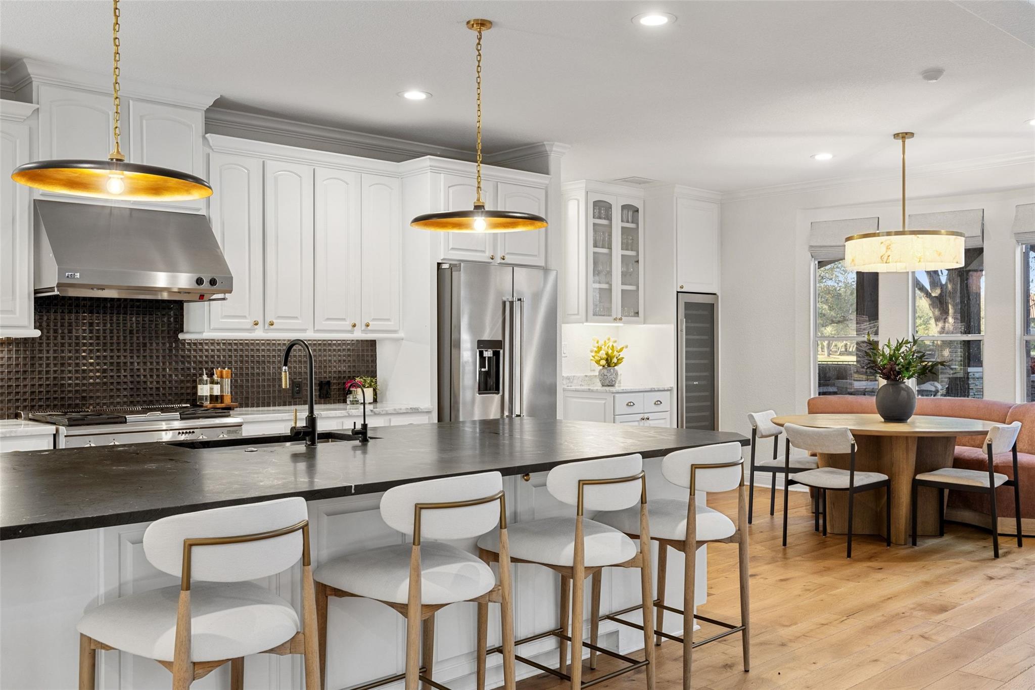 11700 EAGLES GLEN Dr, Austin, TX 78732