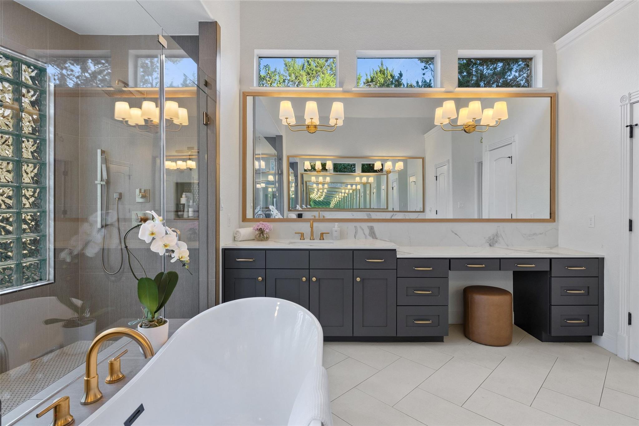 11700 EAGLES GLEN Dr, Austin, TX 78732