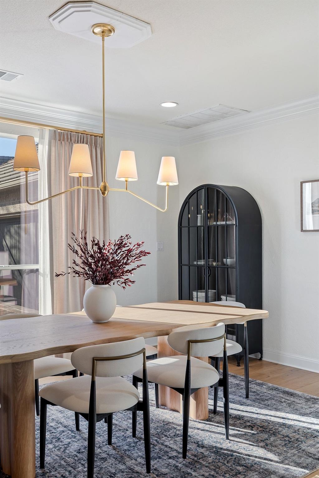 11700 EAGLES GLEN Dr, Austin, TX 78732