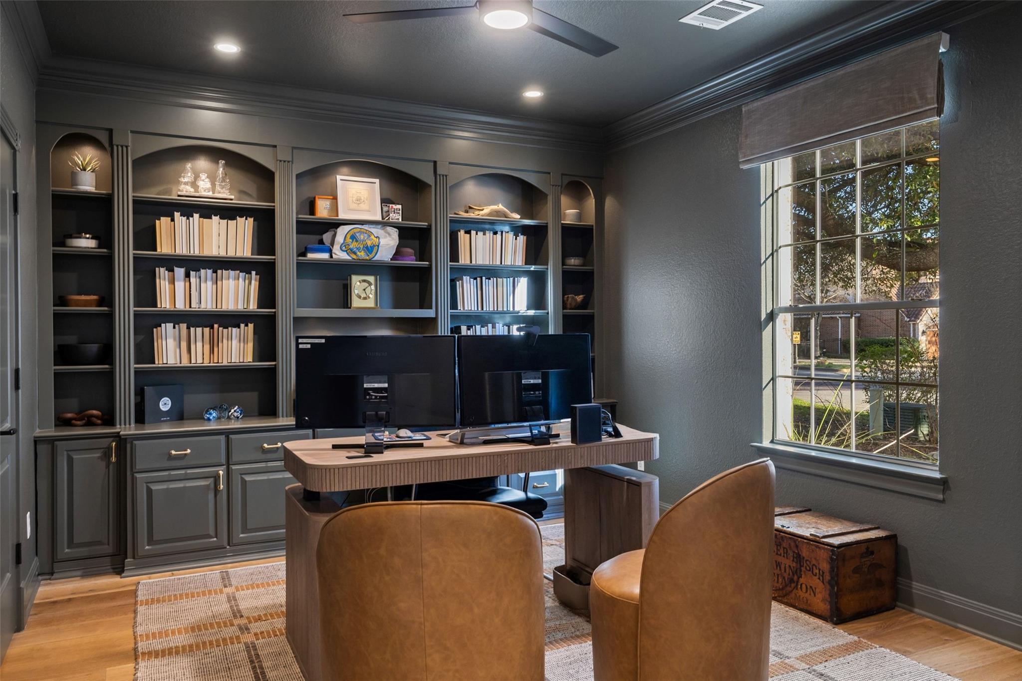 11700 EAGLES GLEN Dr, Austin, TX 78732