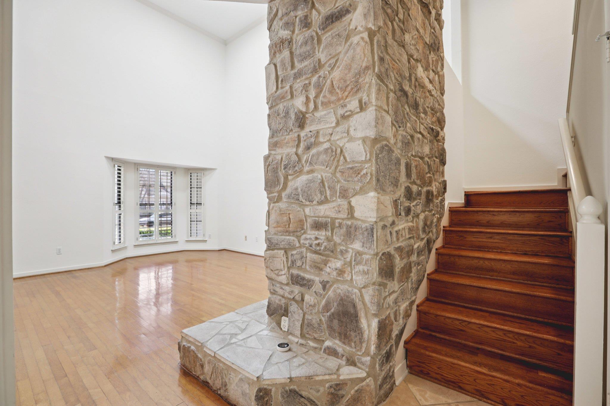7216 Chimney Cors, Austin, TX 78731
