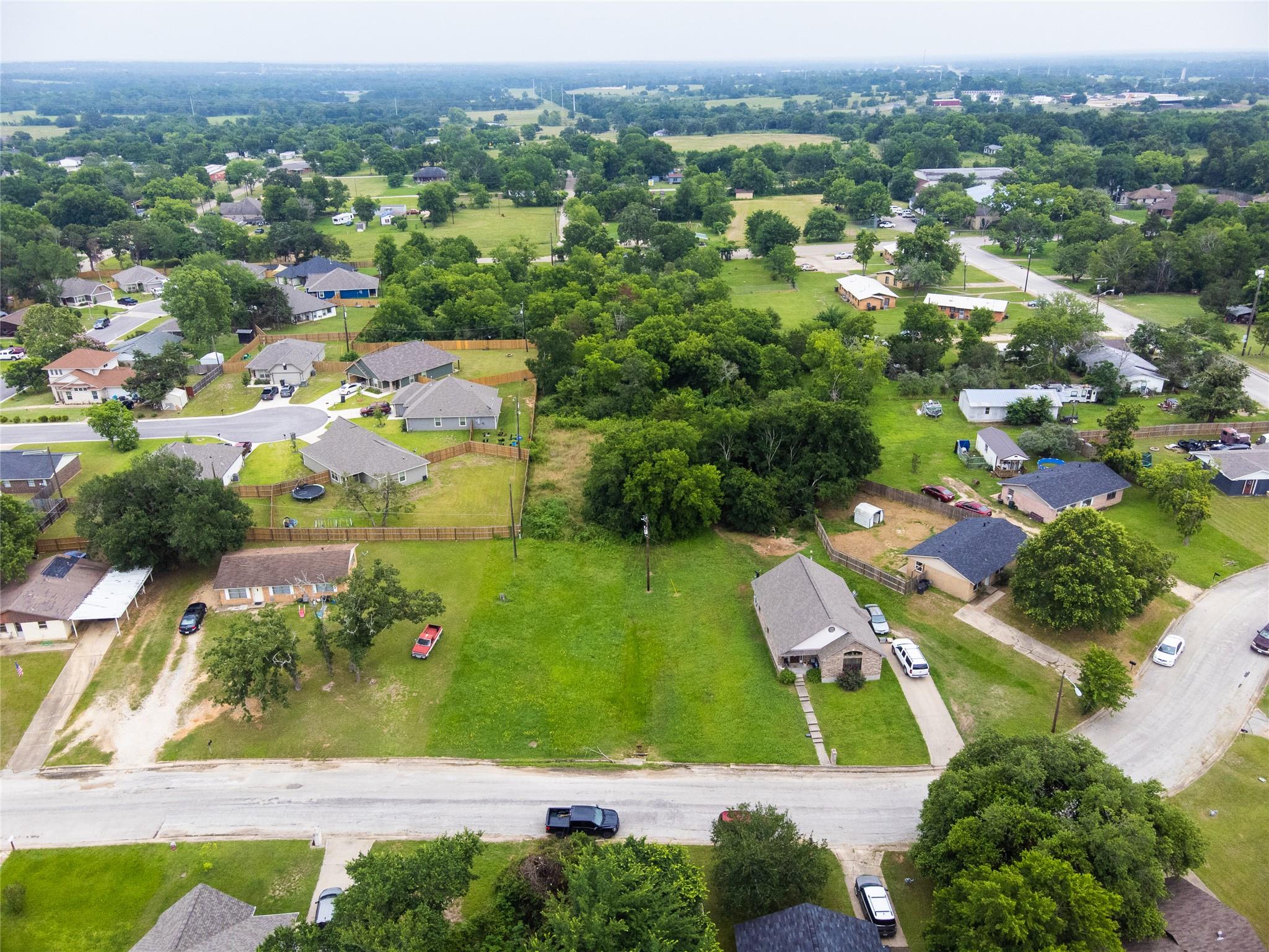 401 W Kleb St, Caldwell, TX 77836