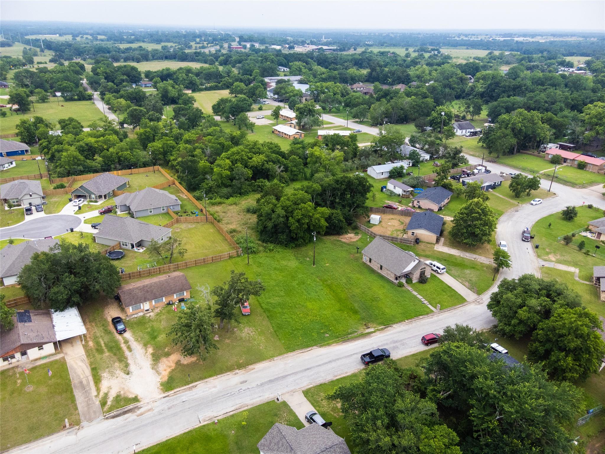 401 W Kleb St, Caldwell, TX 77836