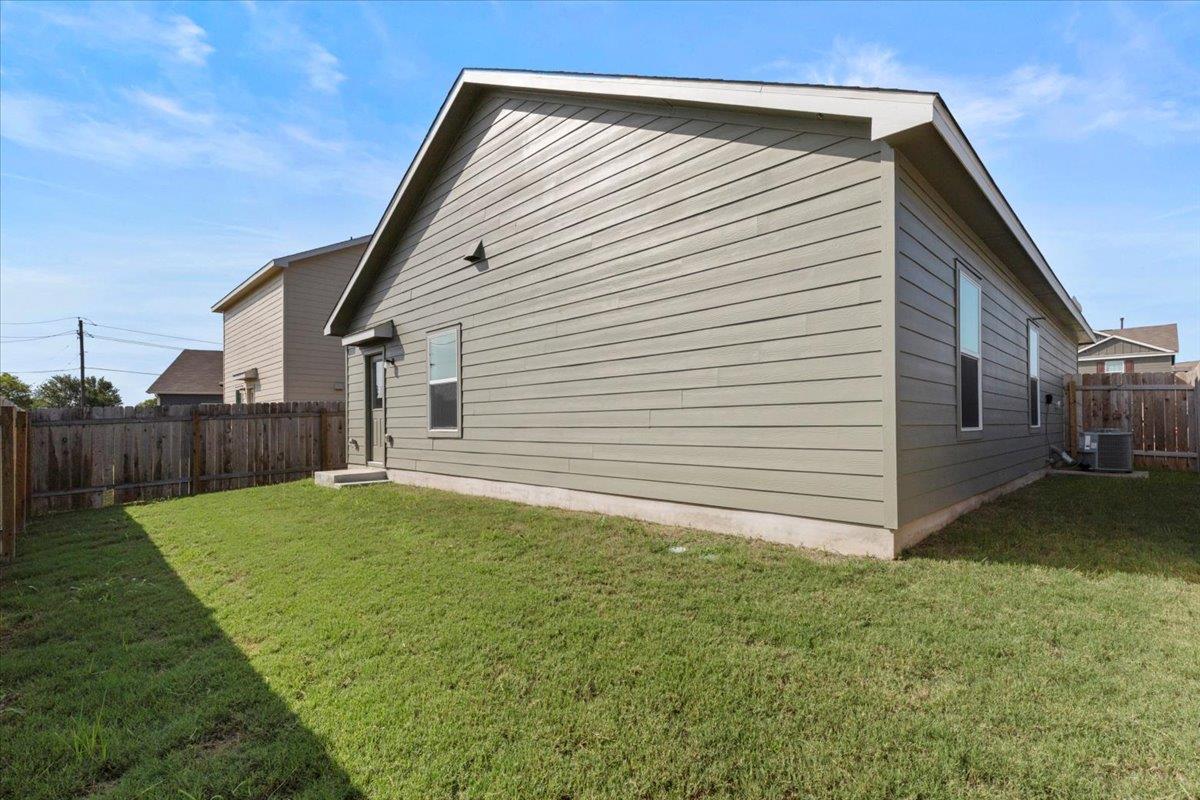 14320 Tordillo Dr, Elgin, TX 78621