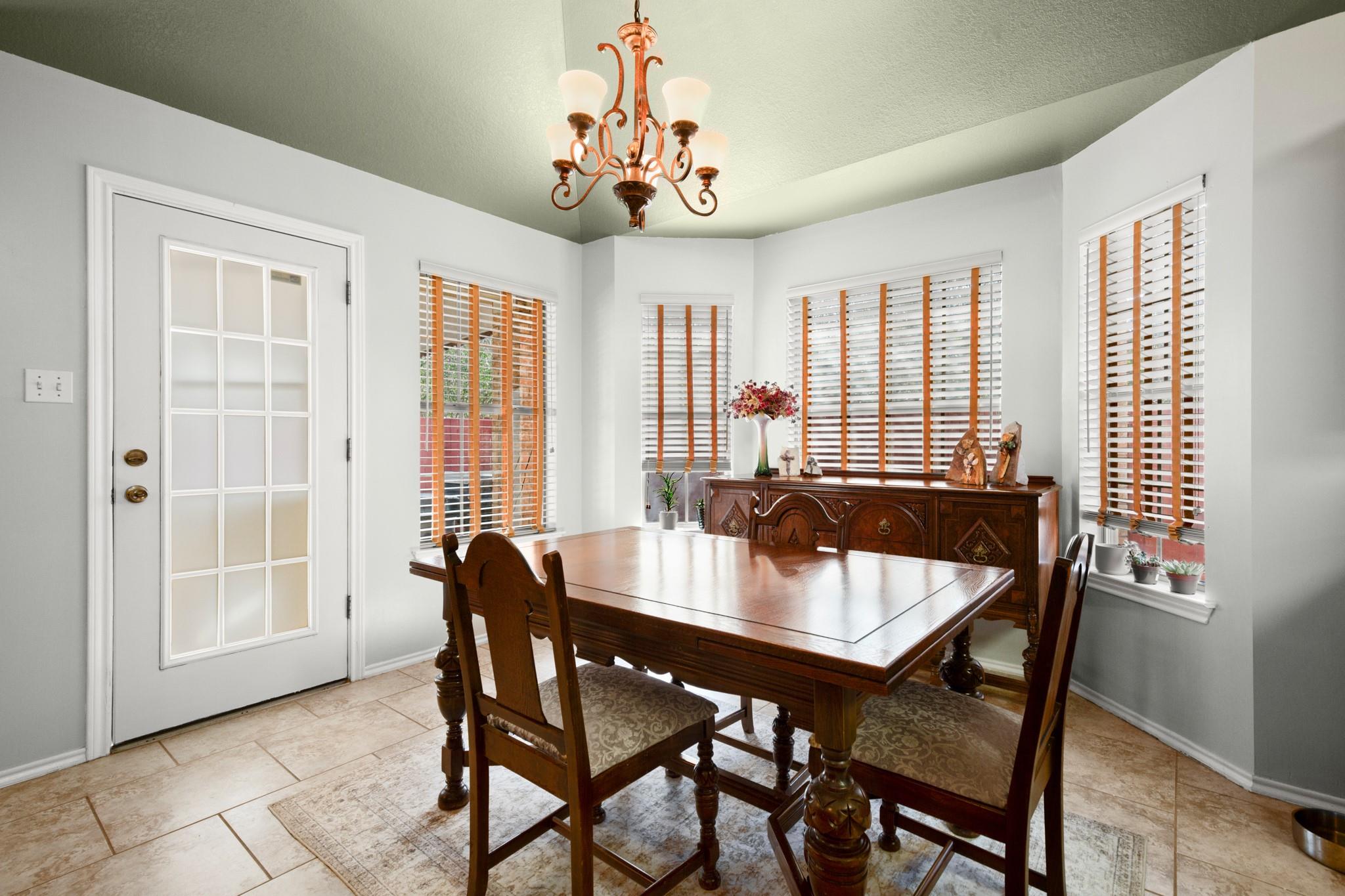 2604 Goldfinch Dr, Cedar Park, TX 78613