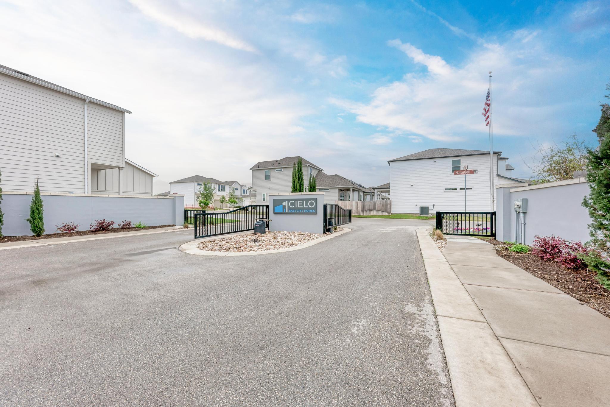 2200 Luna Azul Vw # 81, Round Rock, TX 78664